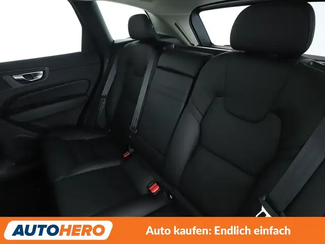 Volvo XC60 view 14