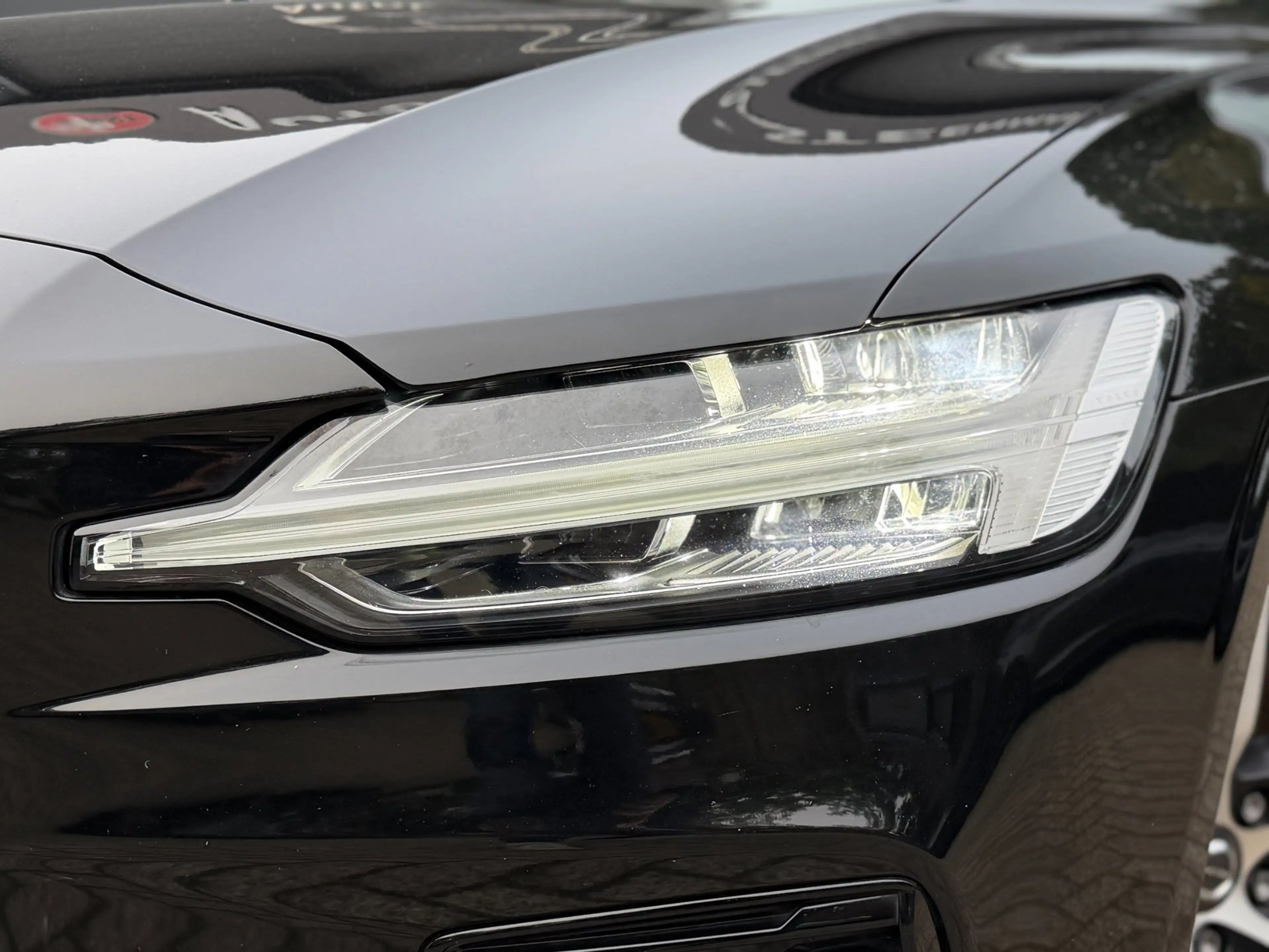 Volvo V60 2.0 T6 Recharge AWD R-Design | Pano | H&K | Camera — photo 7