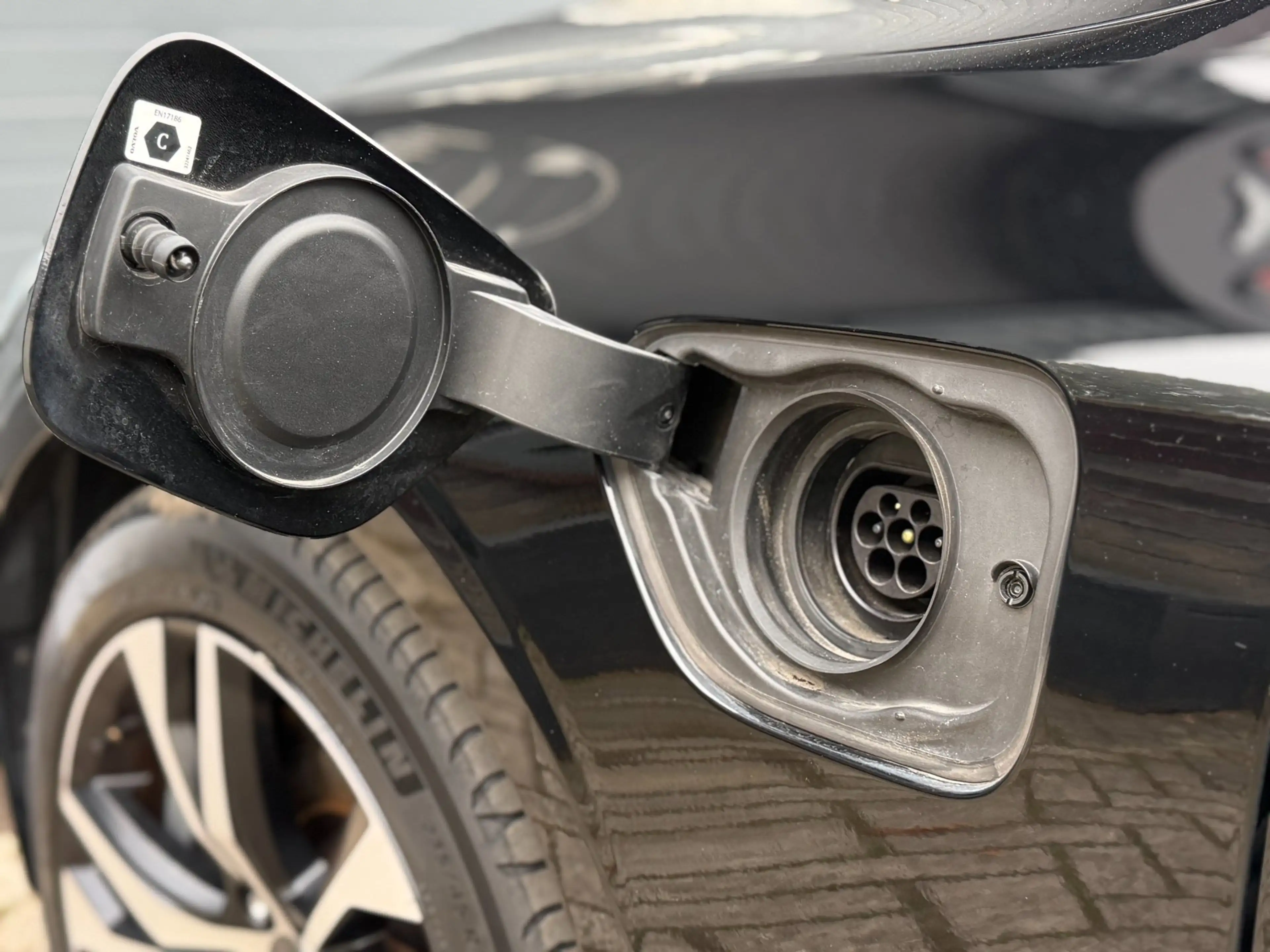 Volvo V60 2.0 T6 Recharge AWD R-Design | Pano | H&K | Camera — photo 19