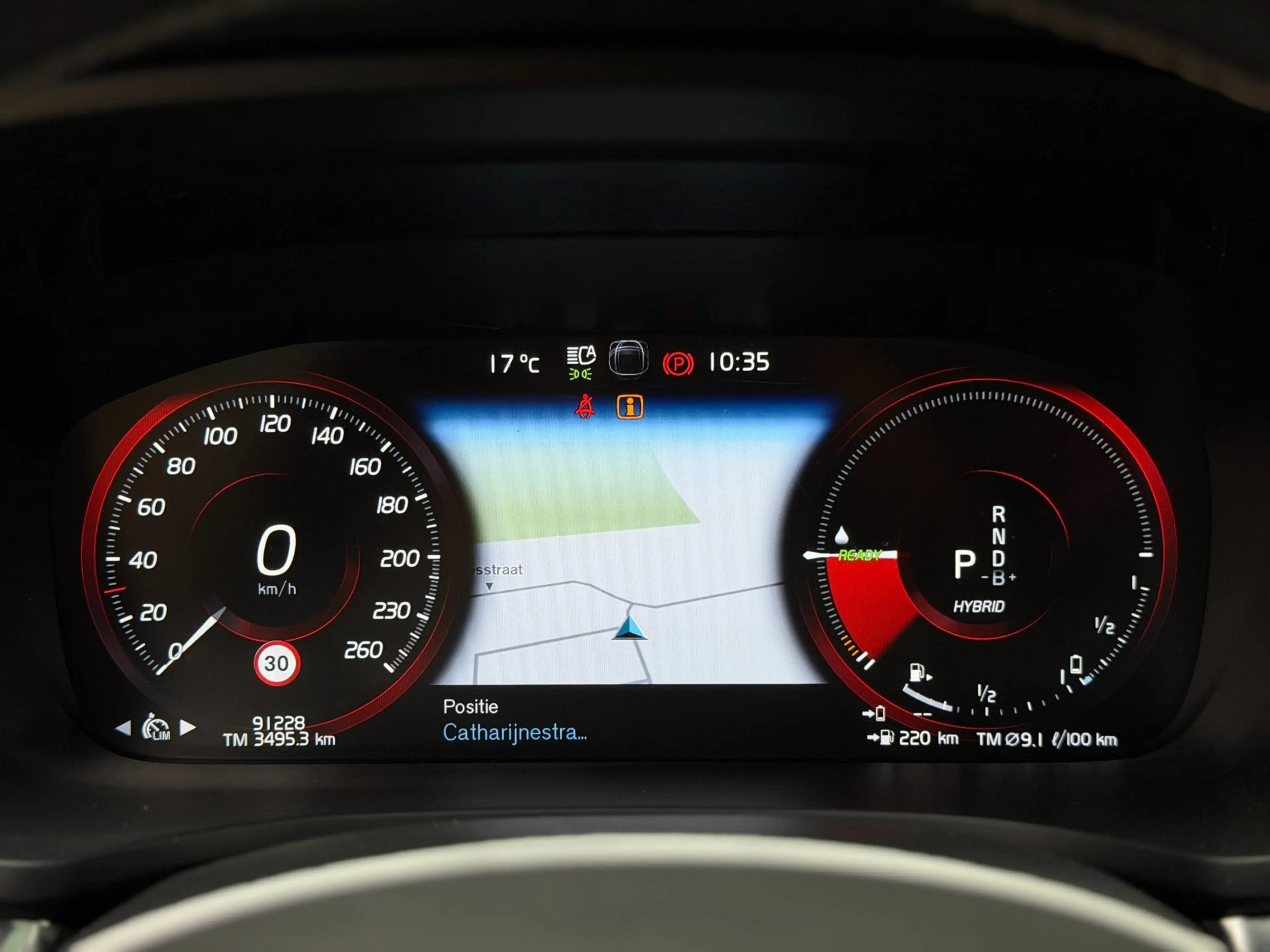 Volvo V60 2.0 T6 Recharge AWD R-Design | Pano | H&K | Camera — photo 32
