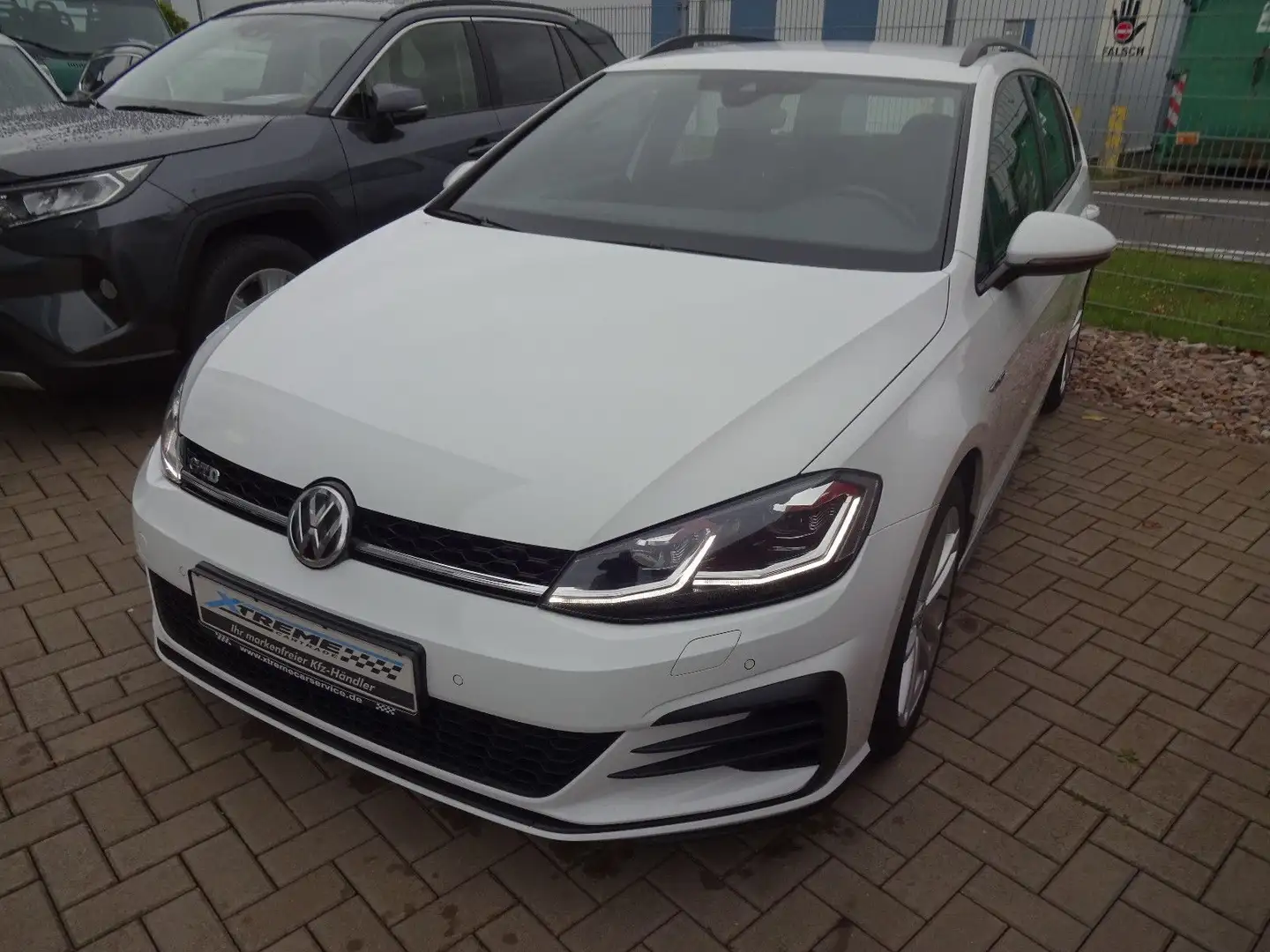 Volkswagen Golf VII Variant GTD LED/ACC/AHK Weiß - 2