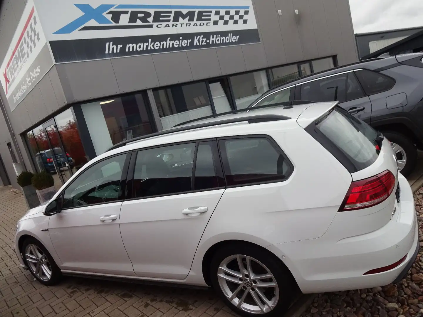 Volkswagen Golf VII Variant GTD LED/ACC/AHK Weiß - 1