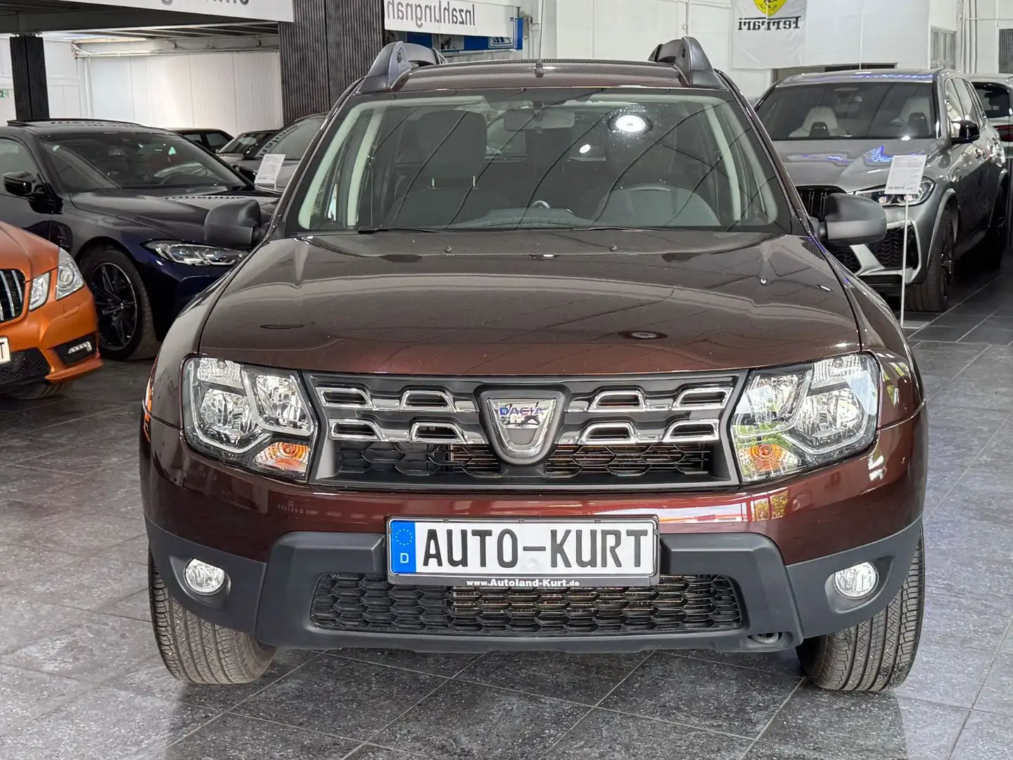 Dacia Duster 1,6l 4x2*Klima*Alu*BT*1.Hand Brun - 2