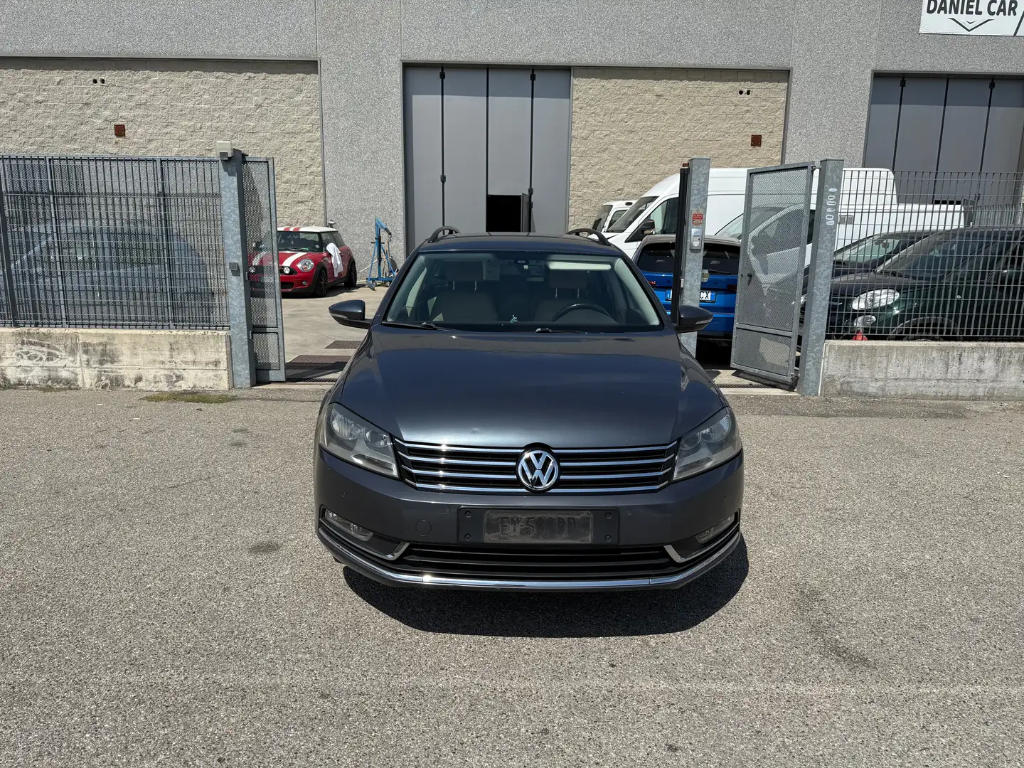 Volkswagen Passat Variant Passat 1.4 tsi Comfortline SOLO PER ESPORTAZIONE Grigio - 1