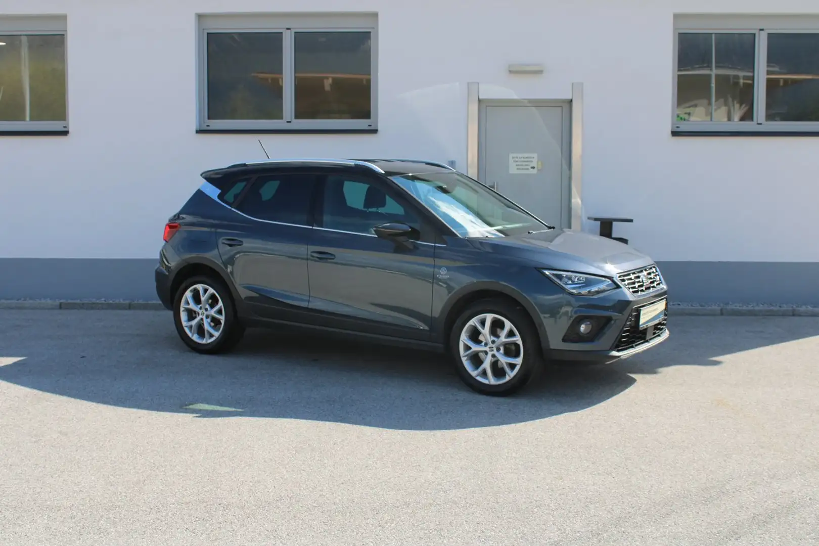SEAT Arona FR EcoTSI DSG Grau - 1
