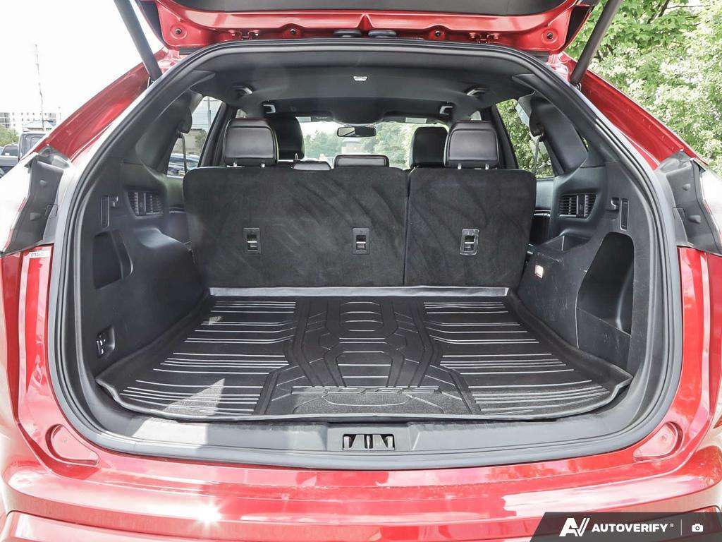 used 2024 Ford Edge car, priced at $31,300