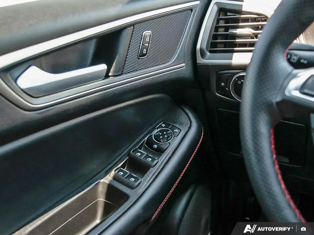 Ford Edge снимка Ford Edge