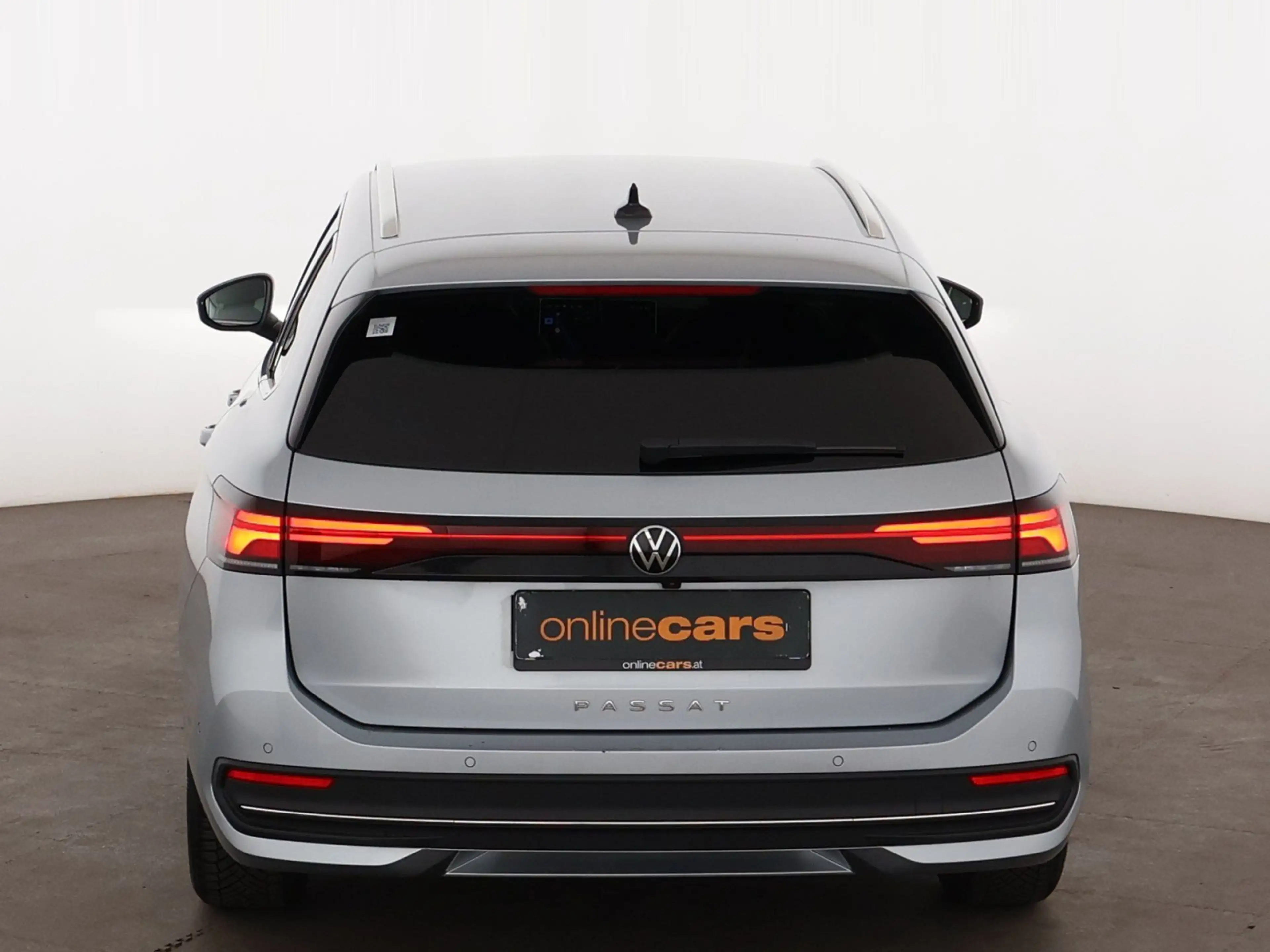 Volkswagen Passat Variant 2.0 TDI Business Aut LED 360-CAM — photo 8