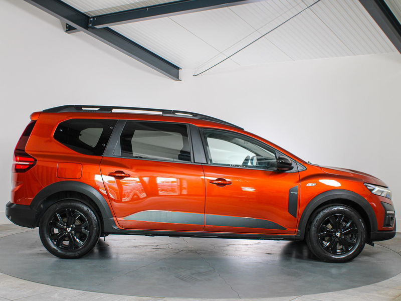 Dacia Jogger 1.0 TCe Extreme, 7-Persoons, Camera, Navigatie, Bl — photo 8
