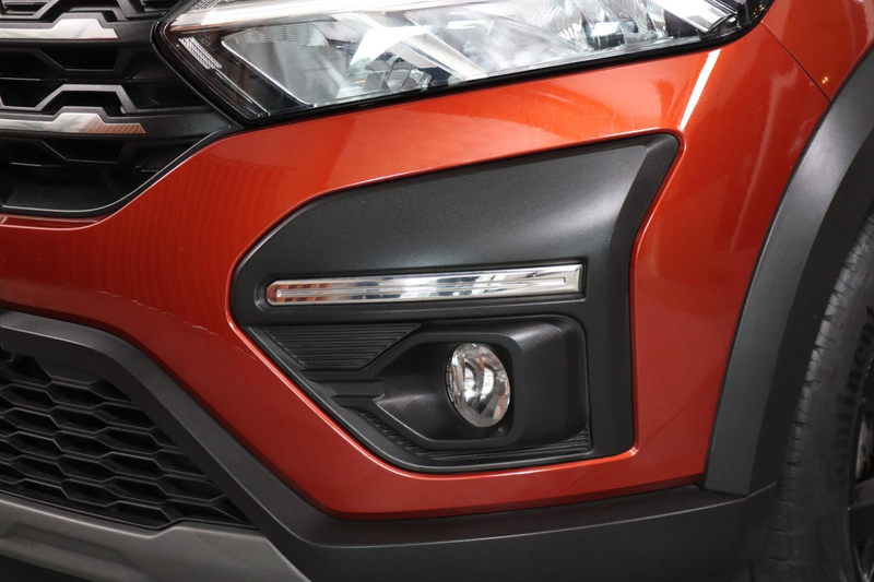 Dacia Jogger 1.0 TCe Extreme, 7-Persoons, Camera, Navigatie, Bl — photo 14