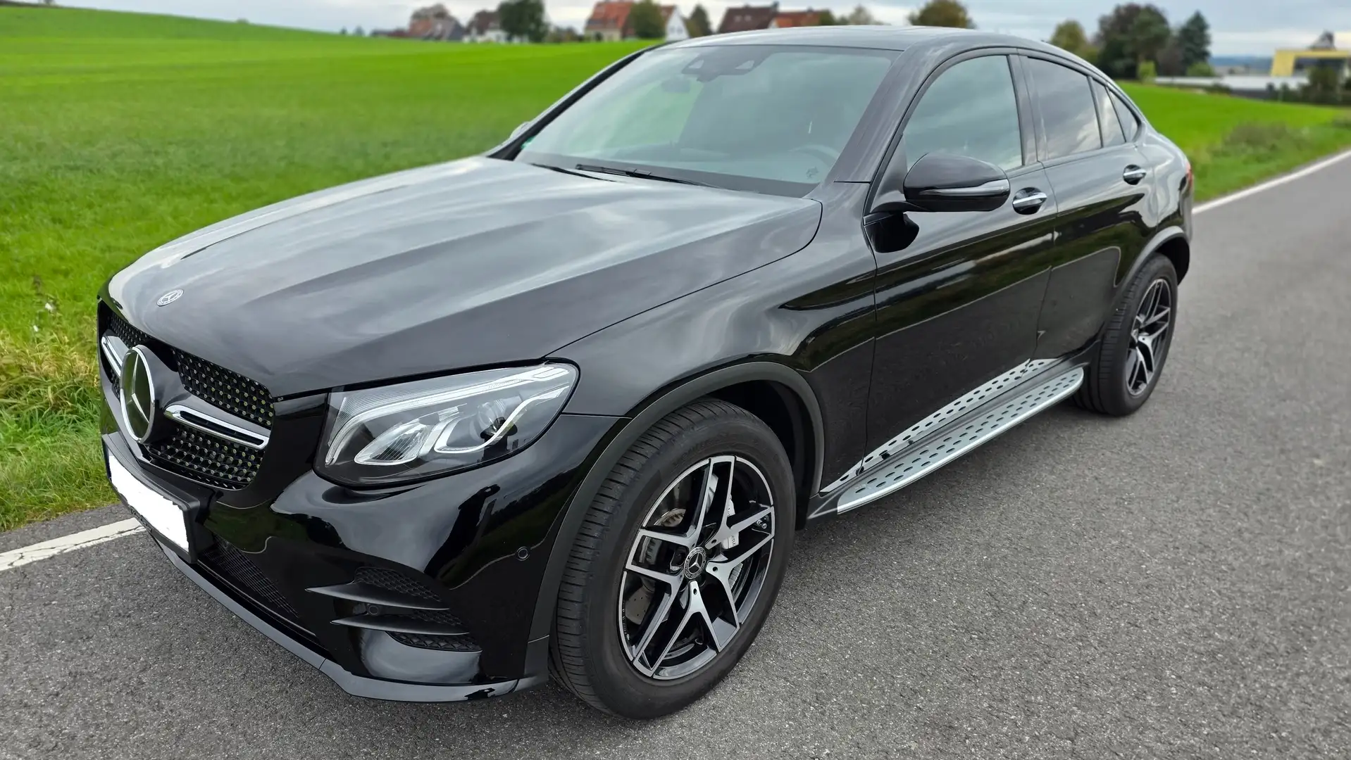 Mercedes-Benz GLC 250 GLC 250 Coupe 4Matic 9G *AMG Line*NIGHT*HEAD-UP* Schwarz - 2