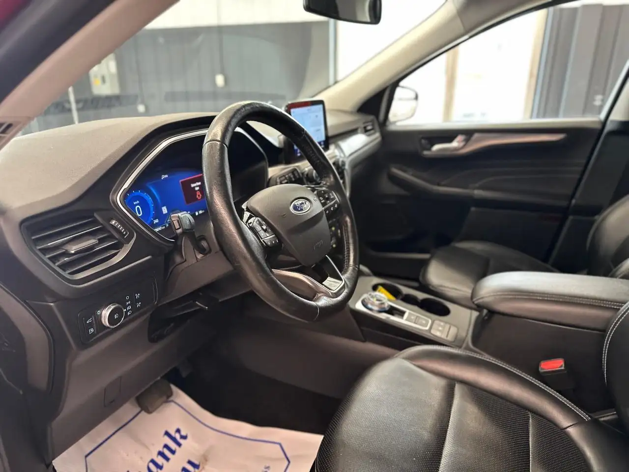 Ford Escape снимка Ford Escape