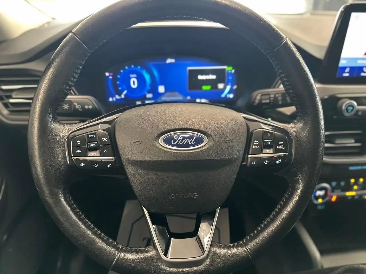 Ford Escape снимка Ford Escape