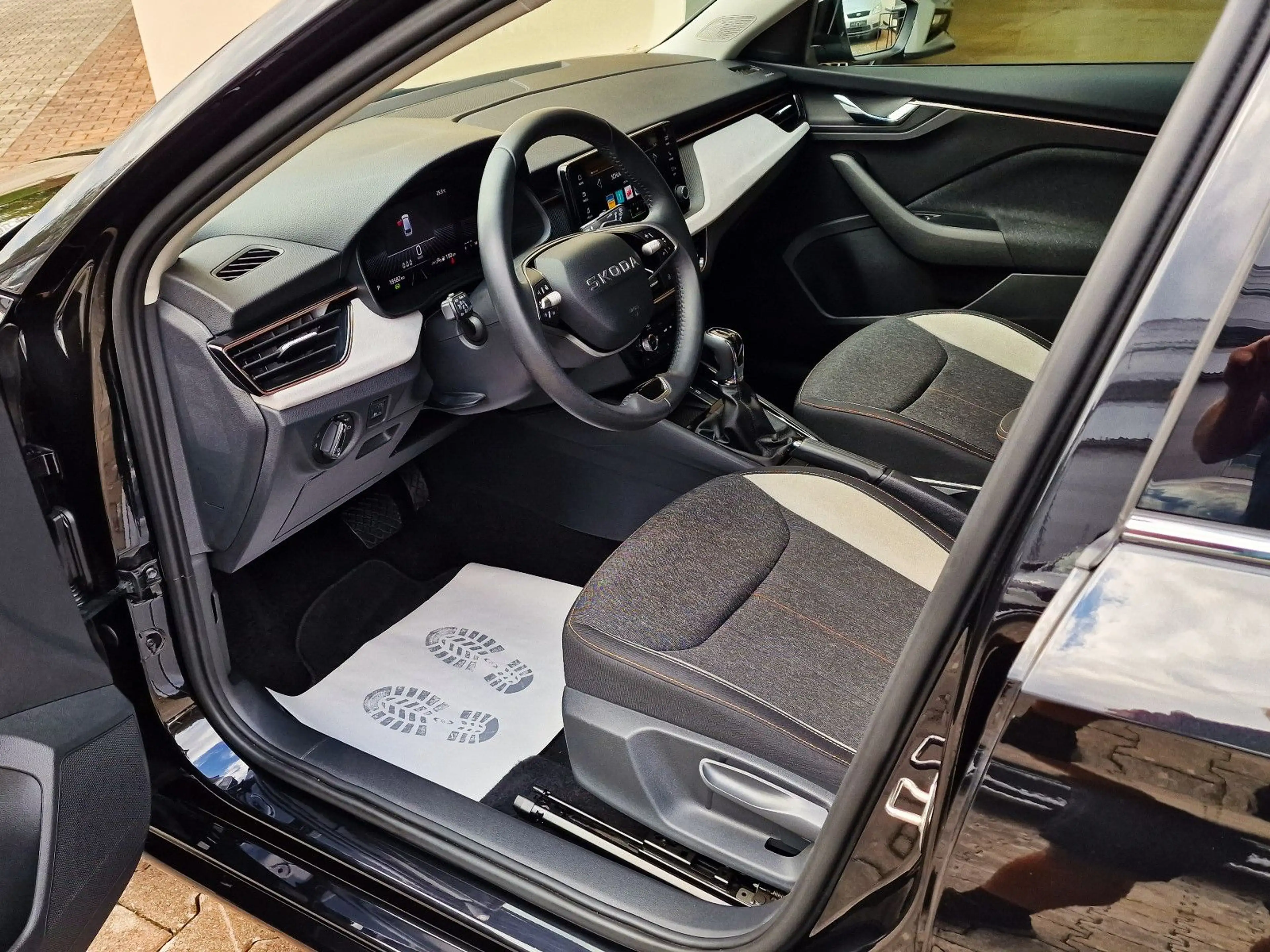 Skoda Scala II Top Selection DSG 5J-GAR KAMERA LED SHZ — photo 9