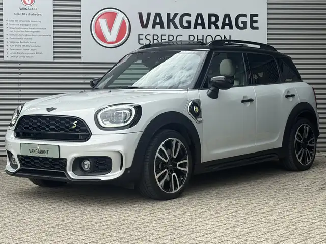 MINI Countryman SE All4 Mini 1.5 Countryman PHEV JCW LED,NAVI/CAM,HUD,PANO