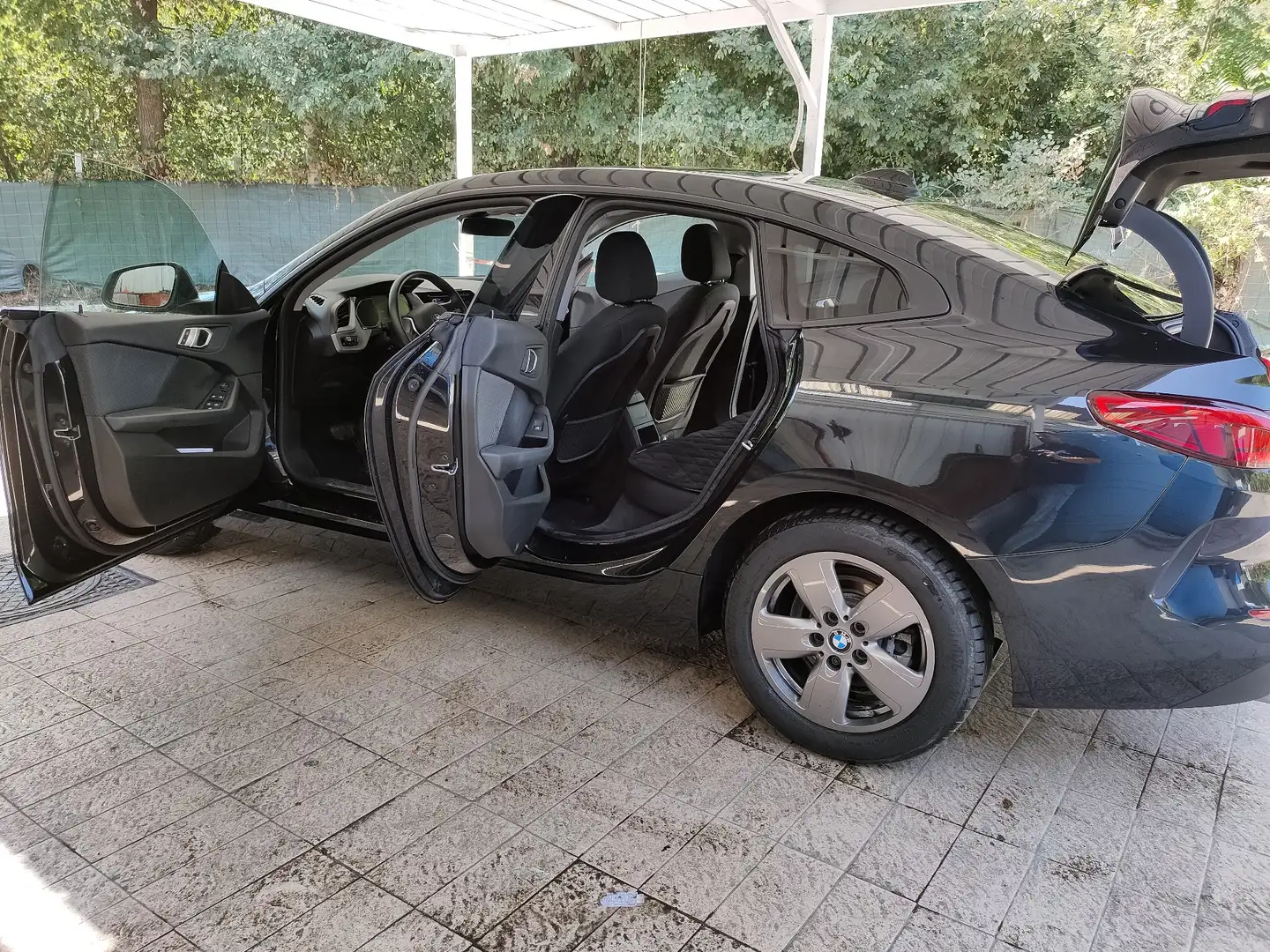 BMW 216 216d Gran Coupe Business Advantage auto - 1
