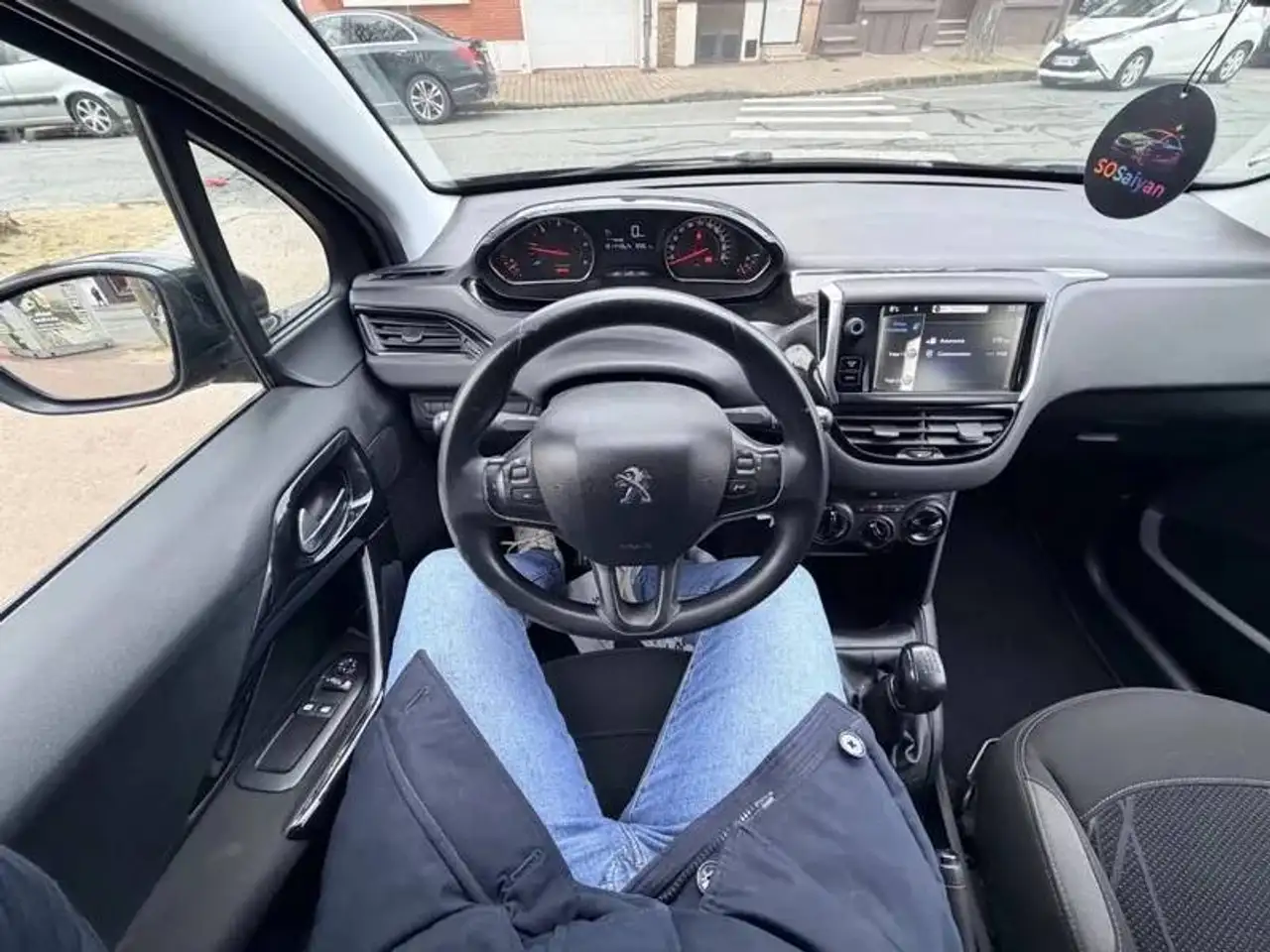 Peugeot 208 208 — photo 5