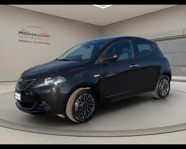 Lancia Ypsilon 1.0 FireFly 5 porte S&S Hybrid Silver