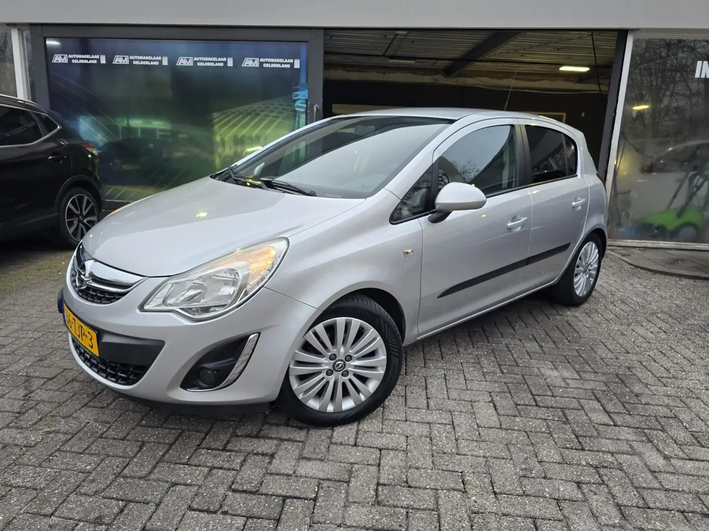 Opel Corsa 1.2-16V Cosmo | 12MND GARANTIE | AIRCO | CRUISE | Grau - 1