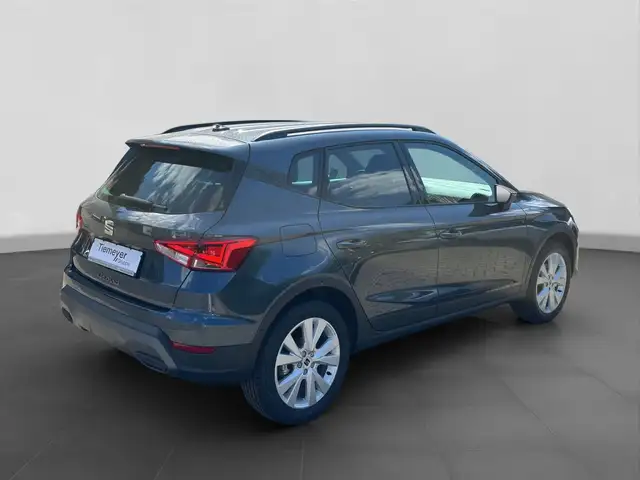 Seat Arona view 3