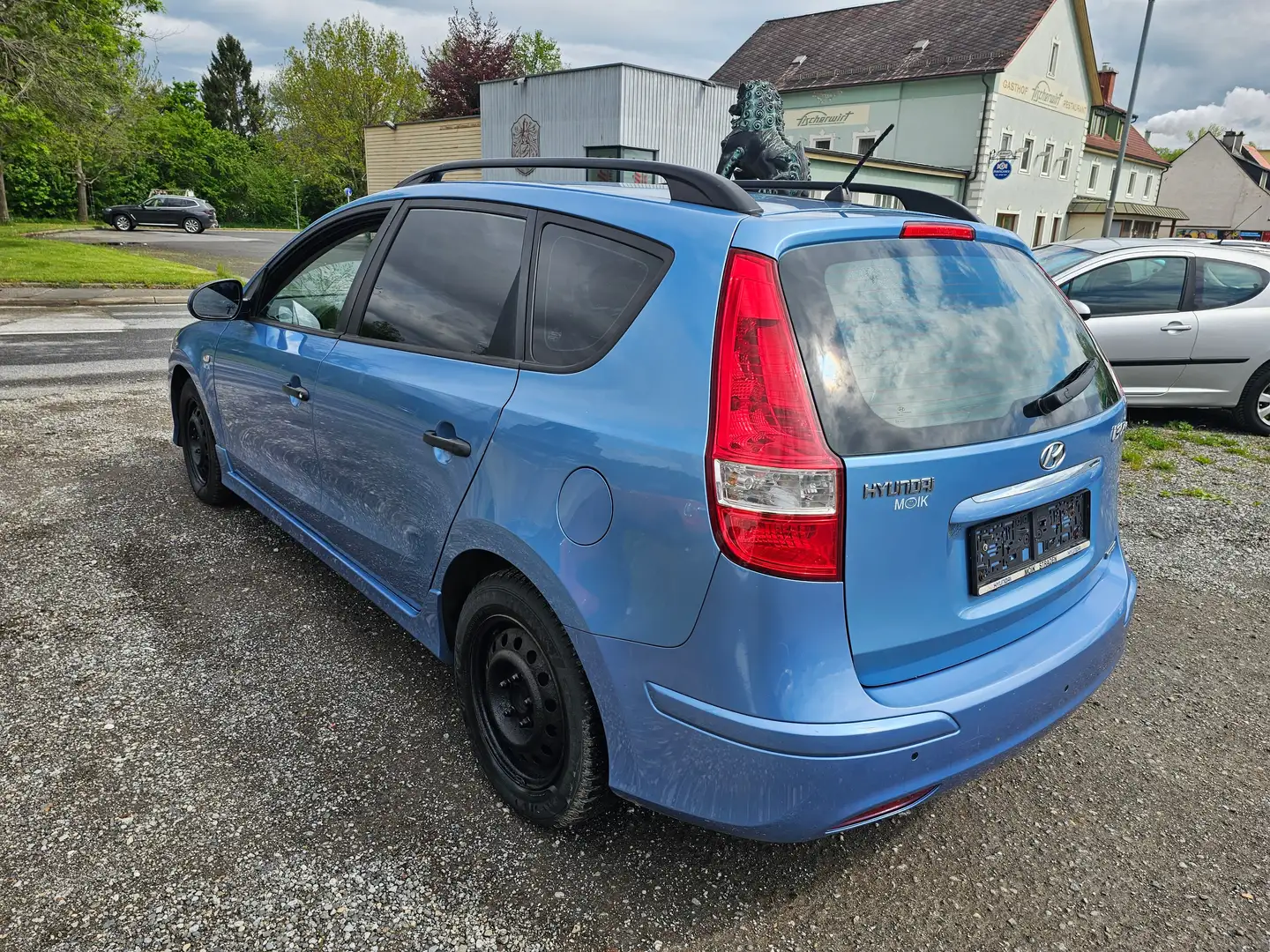 Hyundai i30 CW 1,6 CRDi Cool DPF Blau - 2