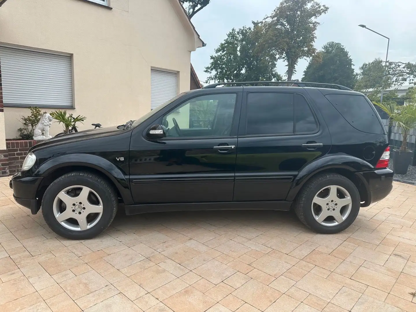 Mercedes-Benz ML 55 AMG +LPG Gas+Leder+Navi+Standh.+AHK+SSD Schwarz - 2
