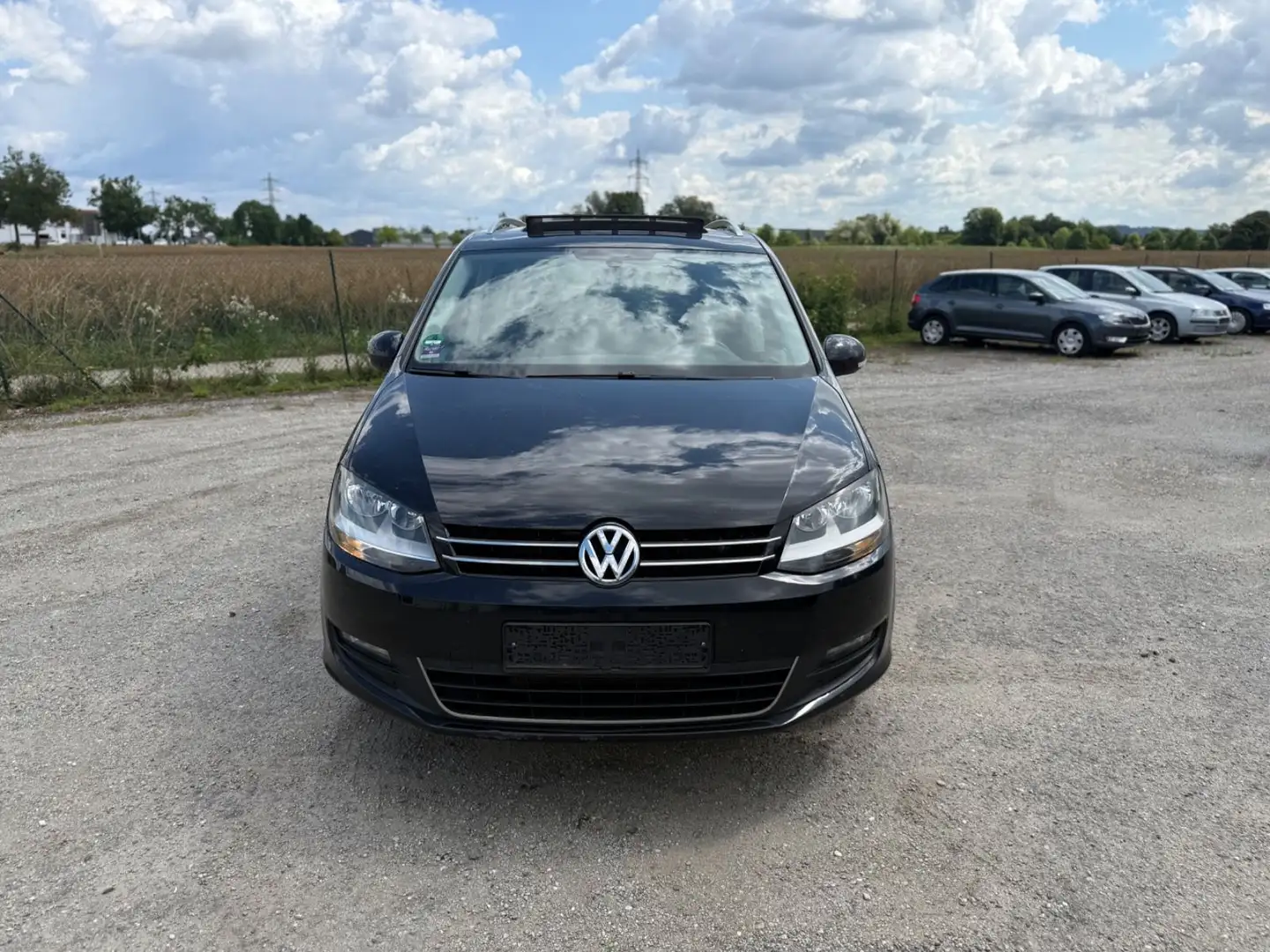 Volkswagen Sharan Style I Panorama I Navi I Automatik - 2