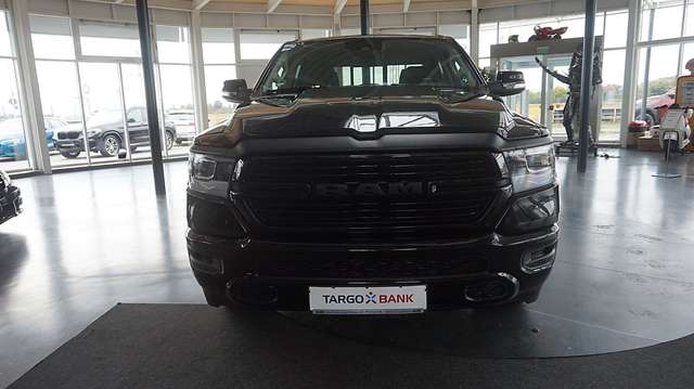 Dodge RAM 1500 HEMI *eTorque*Leder*AHK*Crew-Cab*Navi*
