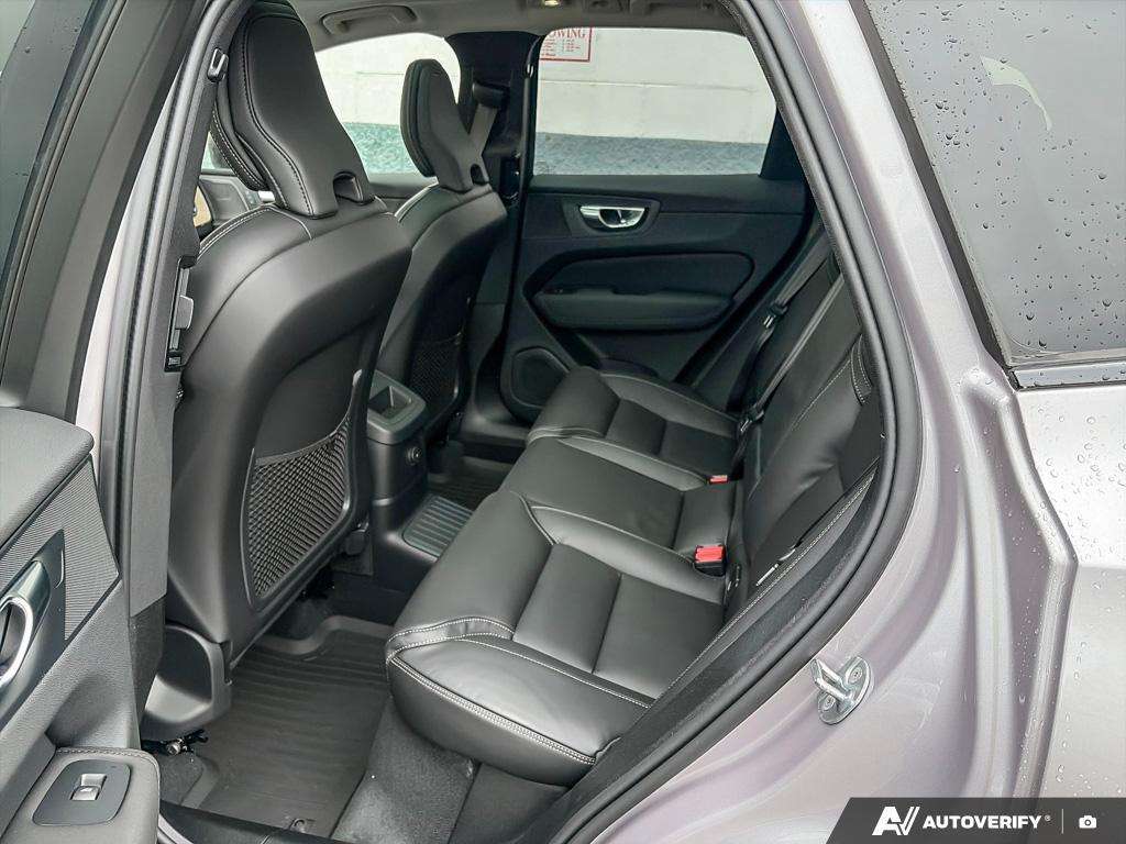 2026 Volvo XC60 T8 AWD Ultra Dark Theme thumb 23