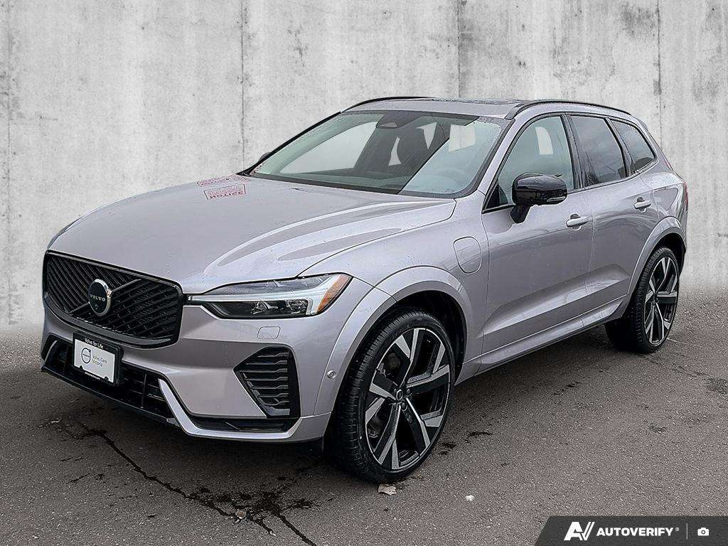 2026 Volvo XC60 T8 AWD Ultra Dark Theme