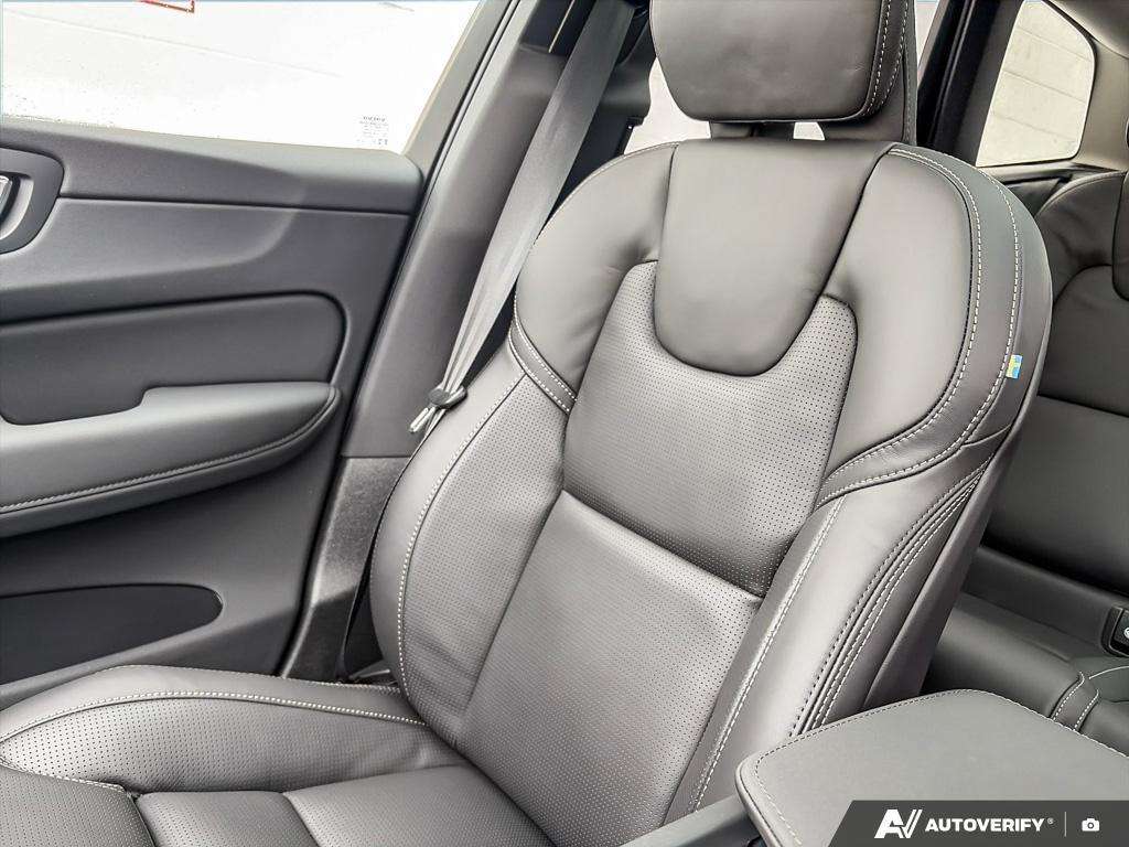 2026 Volvo XC60 T8 AWD Ultra Dark Theme thumb 20