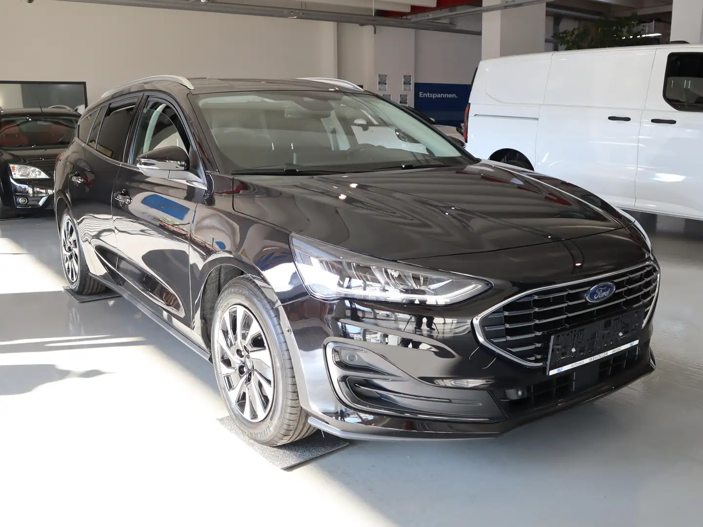 Ford Focus Titanium Edition Turnier Schwarz - 1