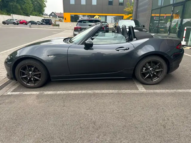 Mazda MX-5 view 7