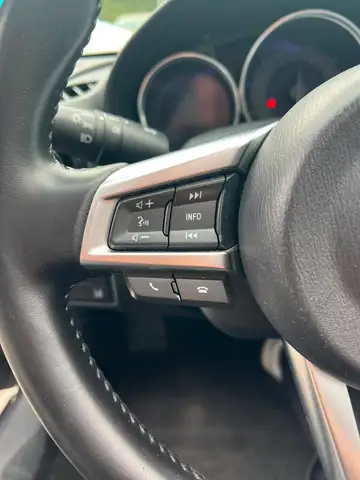 Mazda MX-5 view 9