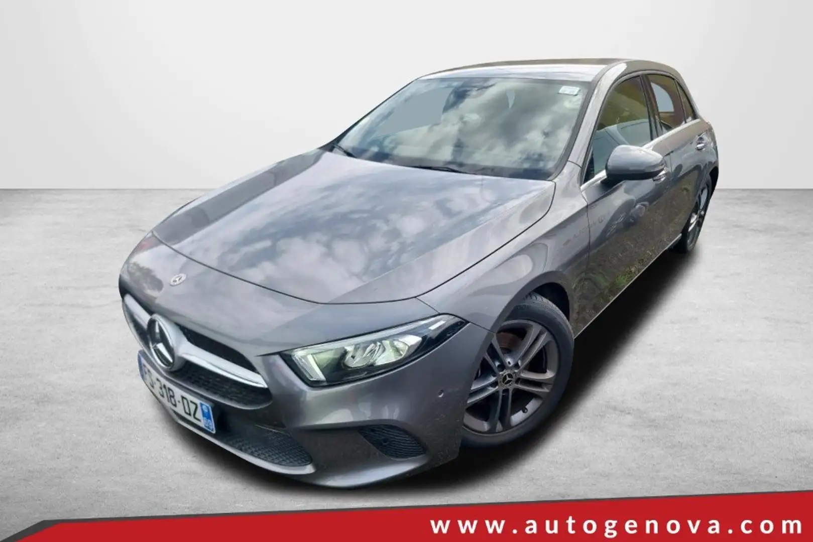 Mercedes-Benz A 200 A 200D 150CV AUTOMATIC BUSINESS LINE ( FARI LED ) Gris - 1