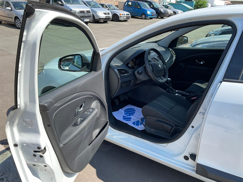 Renault Megane Authentique | HU&AU neu | 2 Vorbesitzer | Start-Stop | Klimaanlage — photo 10