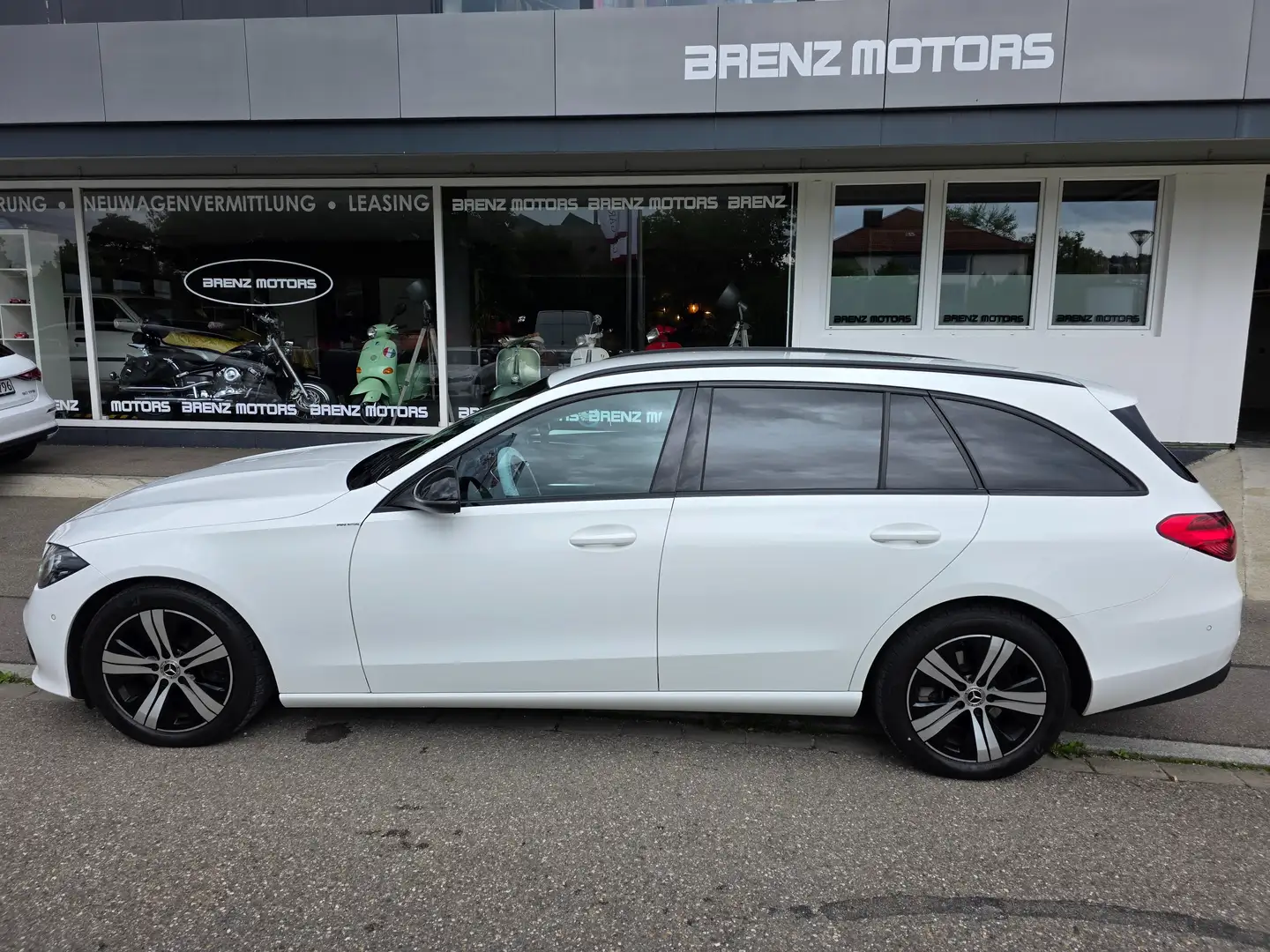 Mercedes-Benz C 220 d 4Matic-Leder-Night Pak-Spur Ass.+ 1J.Garantie Blanc - 1