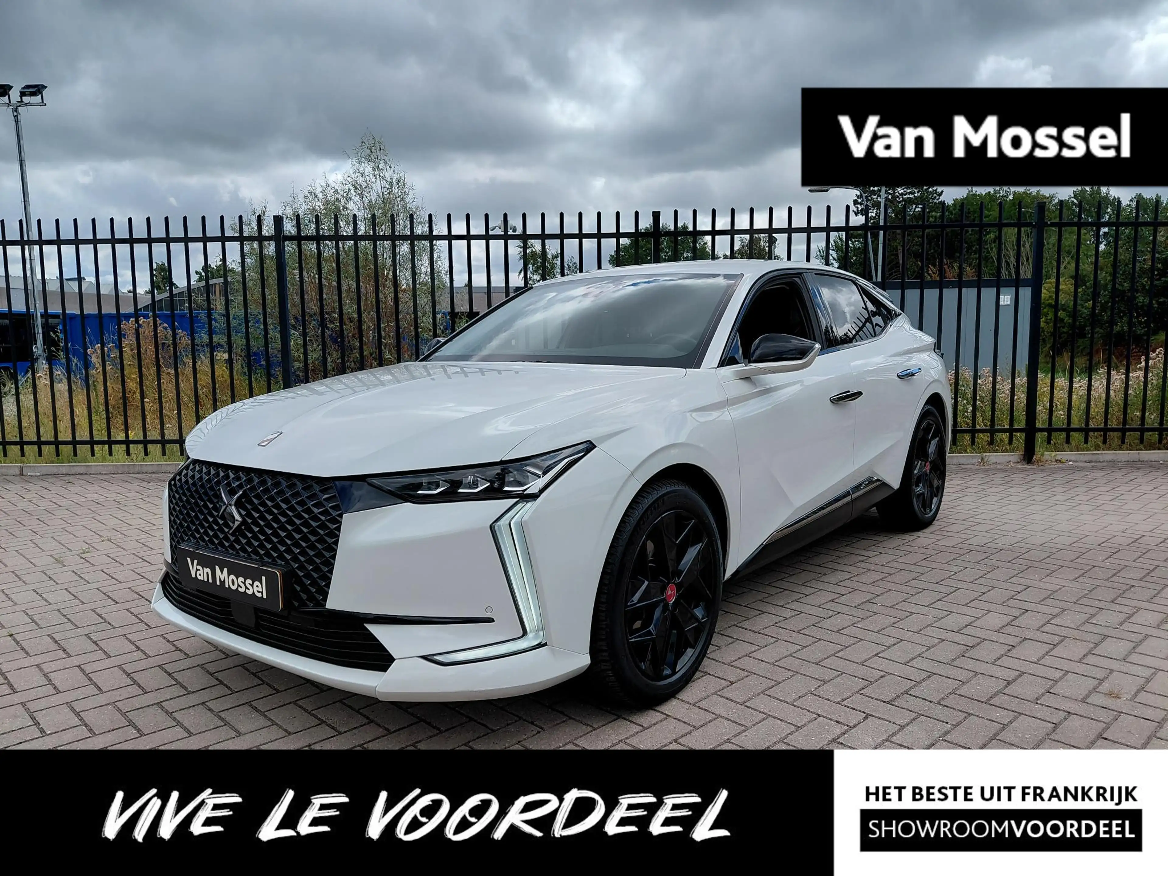 DS Automobiles DS 4 E-Tense Performance Line