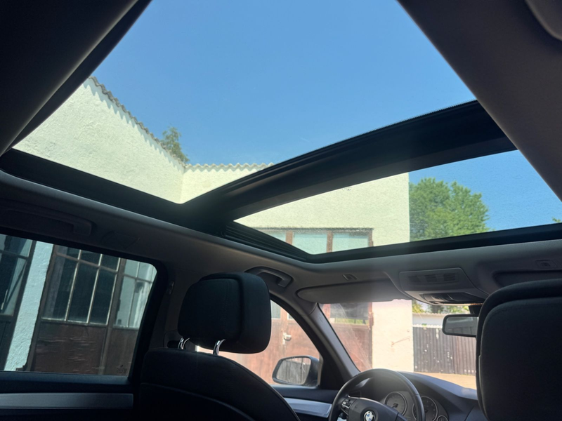 BMW 528 i Touring ° Aut. ° Navi ° Panorama — photo 12