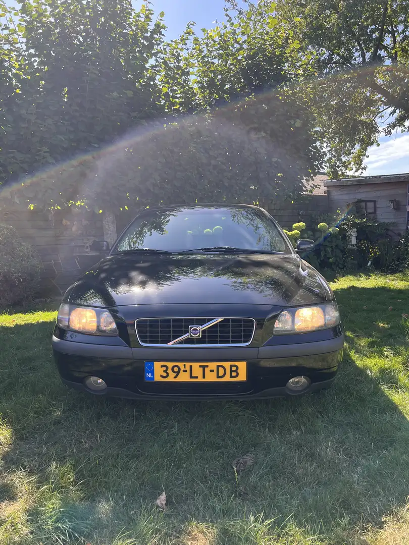 Volvo S60 2.4 Černá - 1