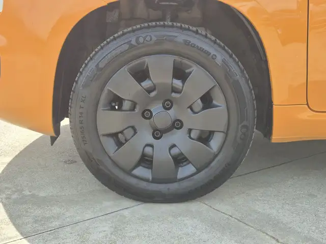 Fiat Panda view 12