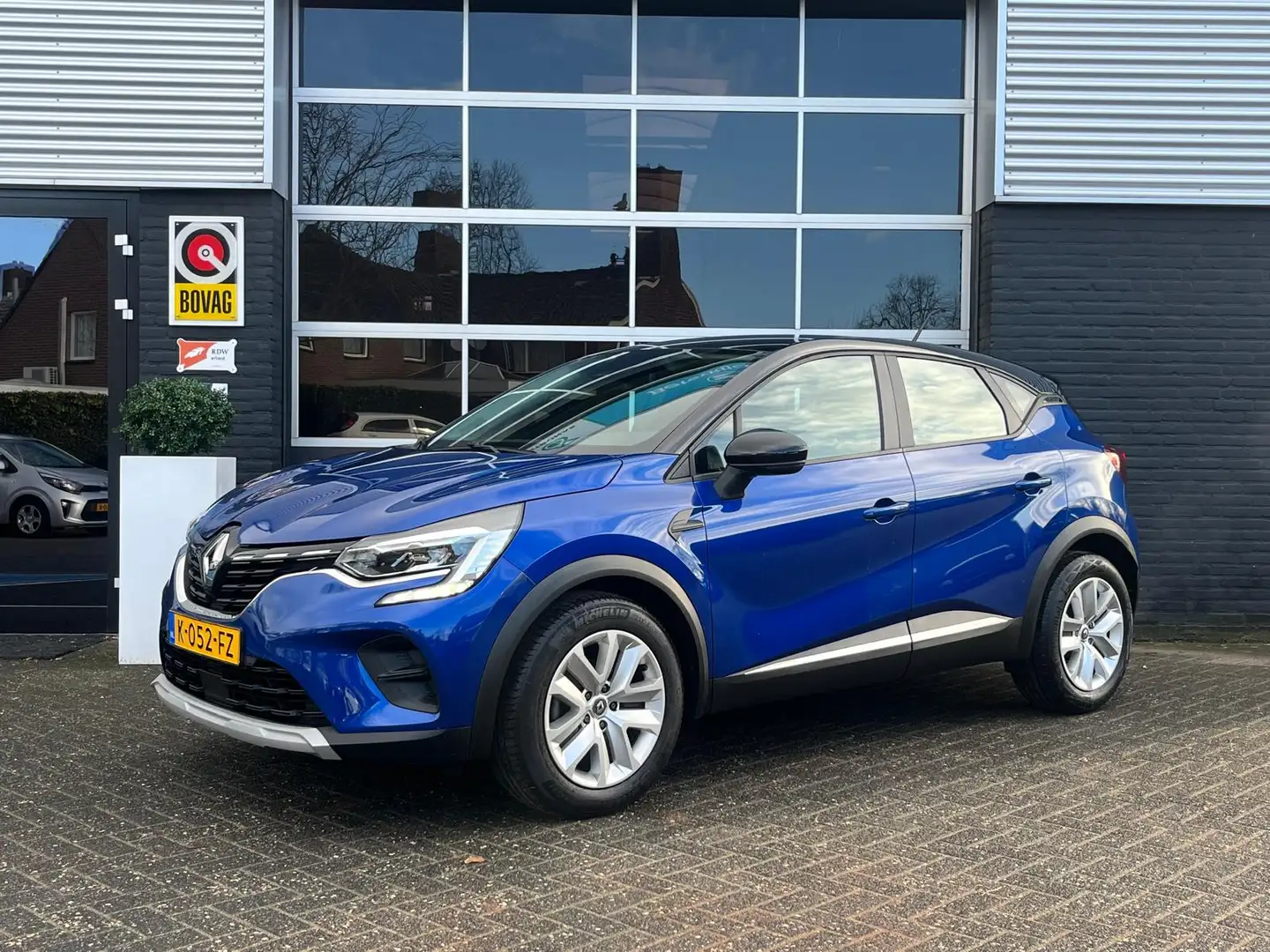 Renault Captur 1.0 TCe 100 Zen, Airco, Bluetooth, Cruise, Lane As Blau - 1