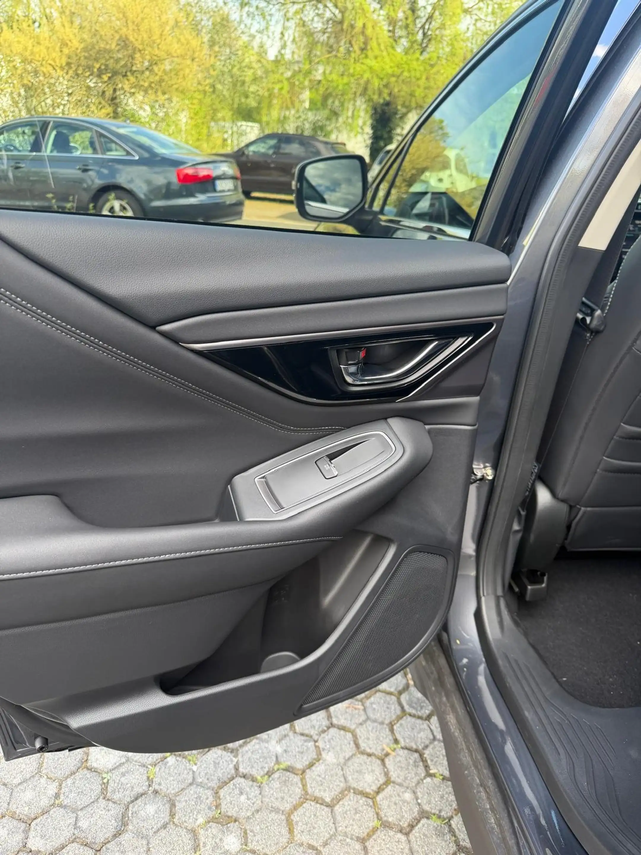 Subaru OUTBACK Platinum — photo 11