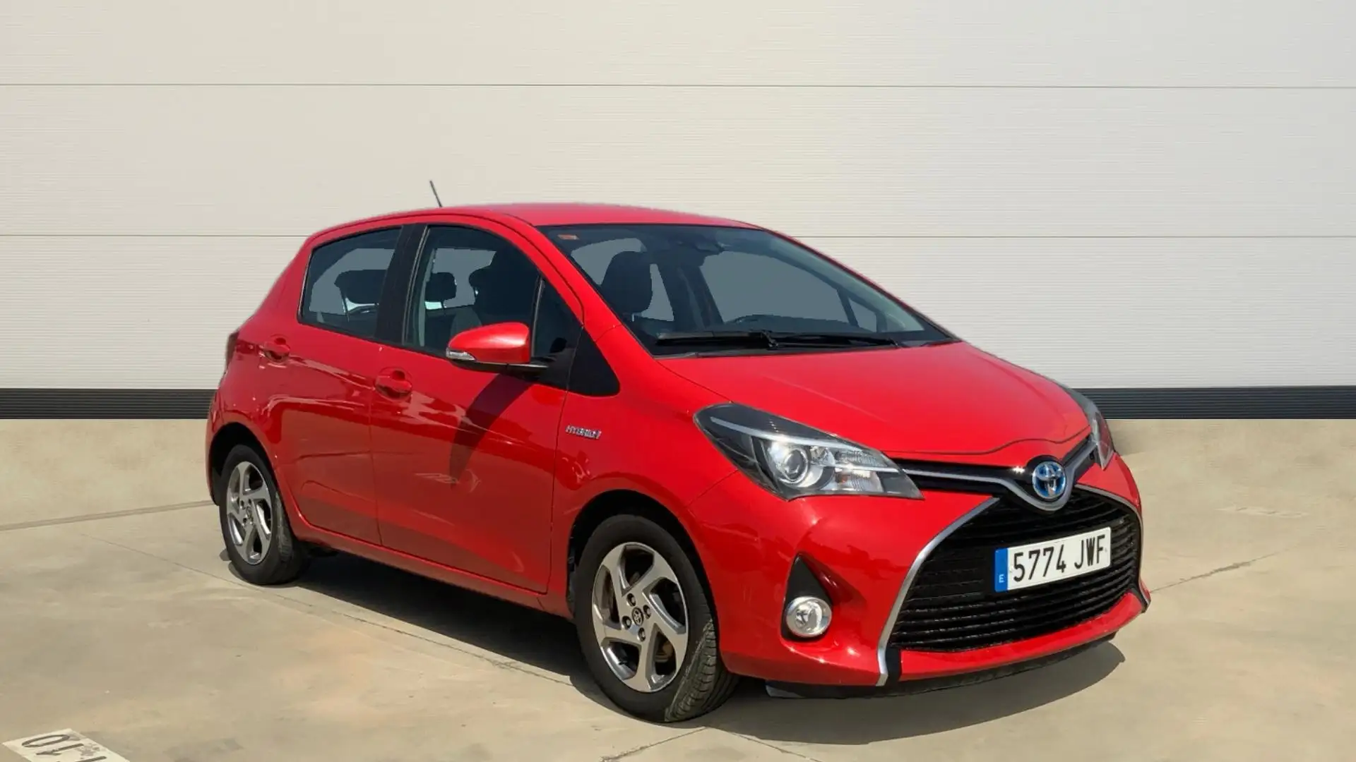Toyota Yaris 100H 1.5 Advance - 1