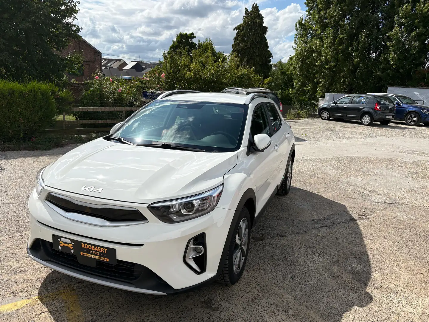 Kia Stonic Stonic 1.2i Pulse ISG avec 1 an 1/2 de garantie Blanco - 1
