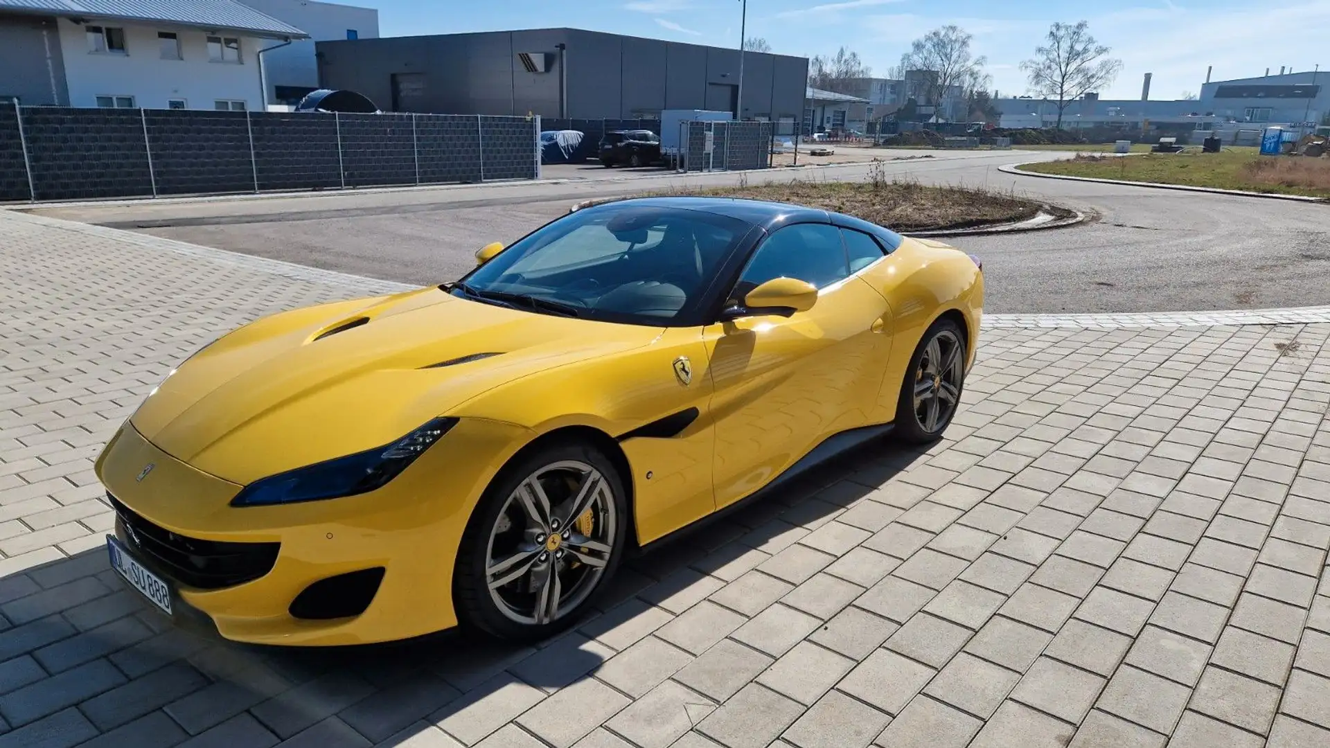 Ferrari Portofino alle Assistenz Systeme Abstandstempoma Жовтий - 2