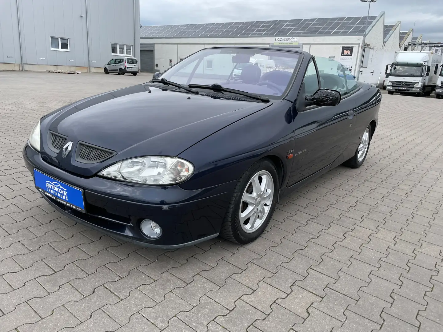 Renault Megane Cabriolet 1.6 Синій - 1