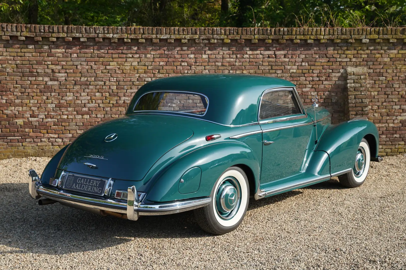 Mercedes-Benz S 300 Coupé Queen Wilhelmina-Originally delivered to the Verde - 2
