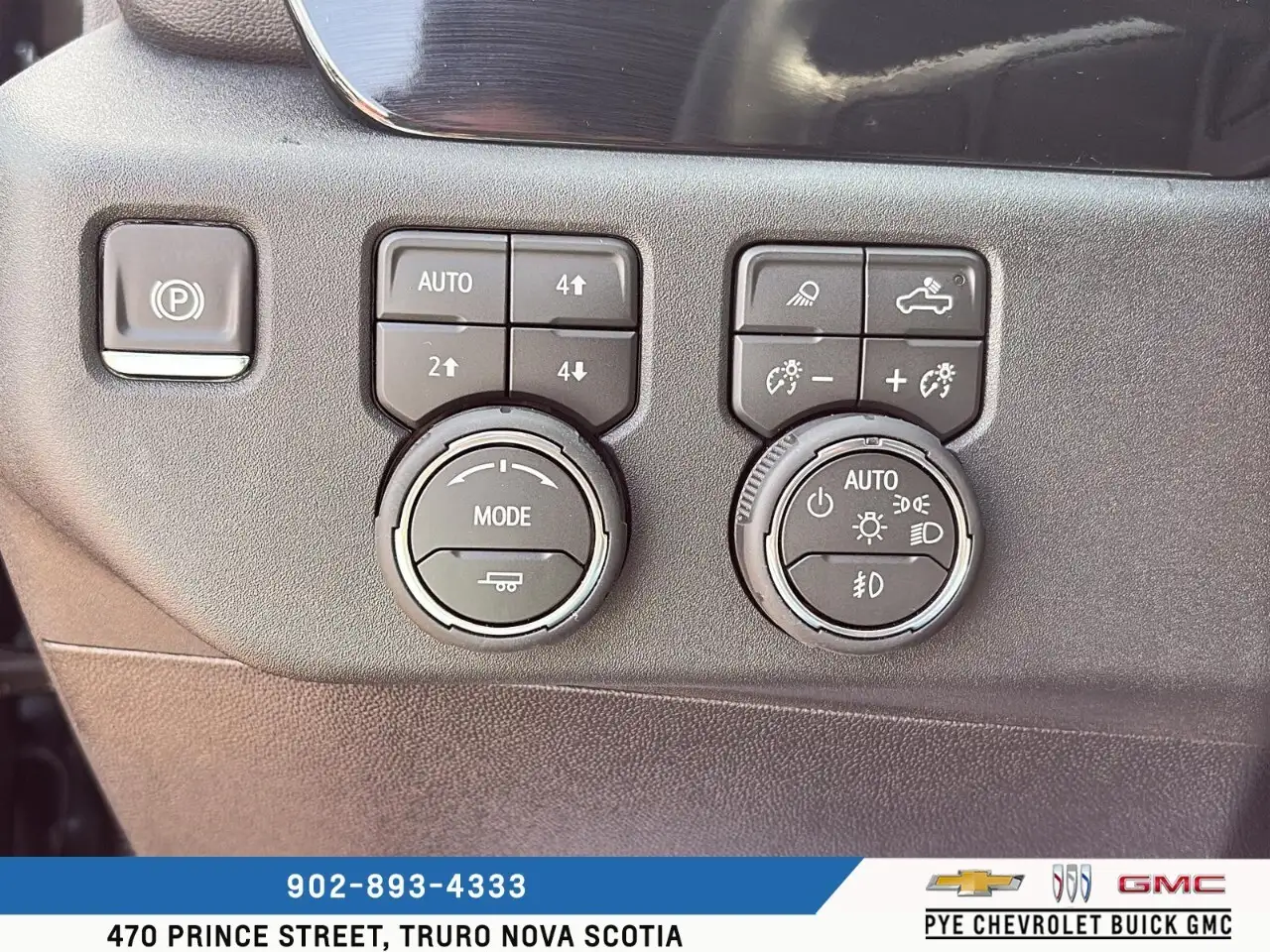 Chevrolet Silverado 2500 photo Chevrolet Silverado 2500