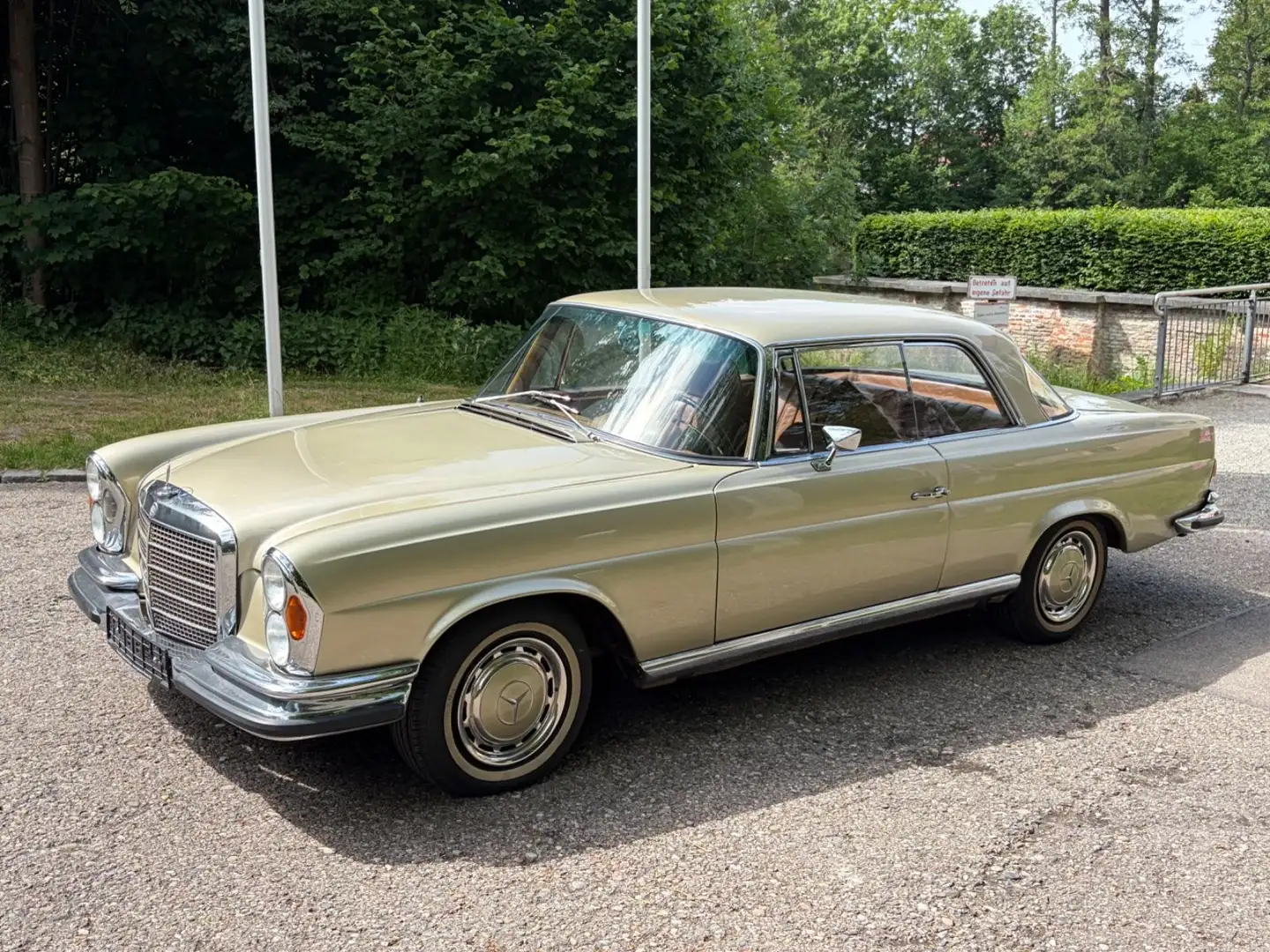 Mercedes-Benz 280 SE 3.5 Coupe sehr schönes Fahrzeug DEUTSCH Beige - 2